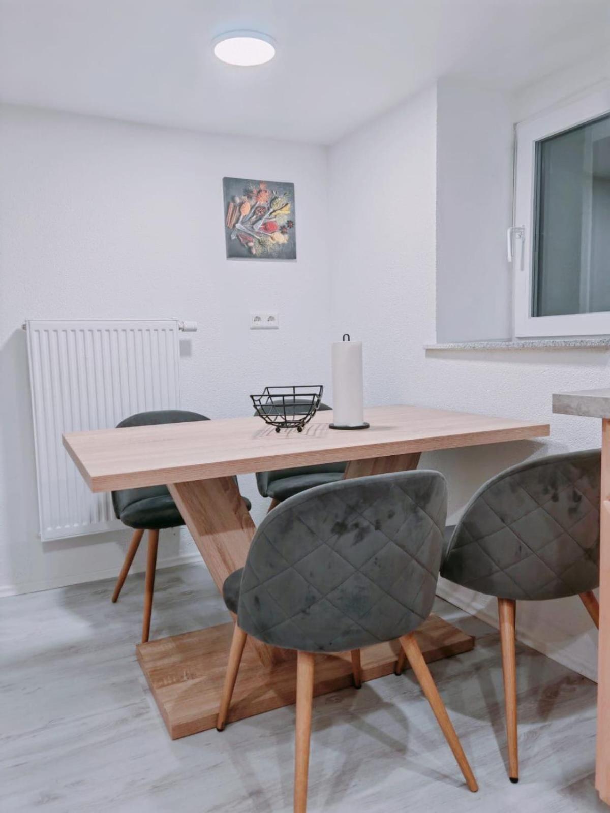 Charmantes Schickes Apartment Neuenstadt am Kocher Ngoại thất bức ảnh